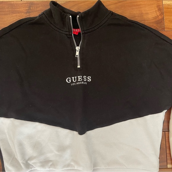 GUESS Color Block Cropped sweatshirt with zip front and Guess logo. Sz S - Picture 2 of 4